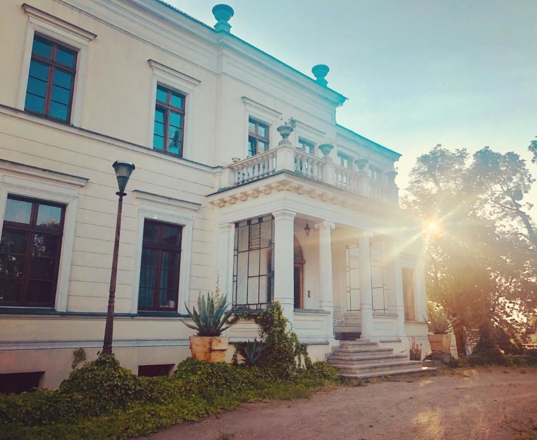 Фермерские дома Folwark Złodziejewo przy Pałacu Jasminum Zalesie-34